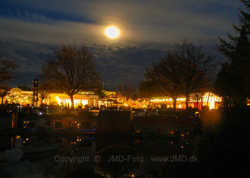 28. oktober 2012 - www.jmd.dk - 30,0 sec at f / 10 - 39 mm - ISO 100 - 18.0-135.0 mm f/3.5-5.6 - NIKON D80 - 3492 x 2480 -  -Flash:  Did not fire - Aperture priority