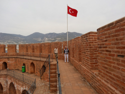 Tyrkiet - Alanya: 150.000 indbyggere. Navnet stammer fra den seldsjukkiske sultan Alaaddin Keykubat - Afstand til Istanbul ca. 850 km, Ankara ca. 650 km og Marmaris ca. 465 km.